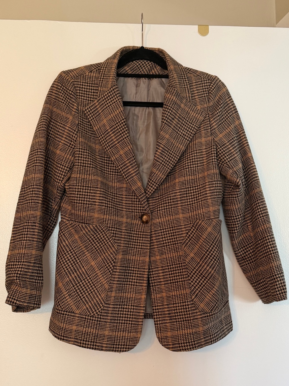 Classic Houndstooth Plaid Single-Button Blazer